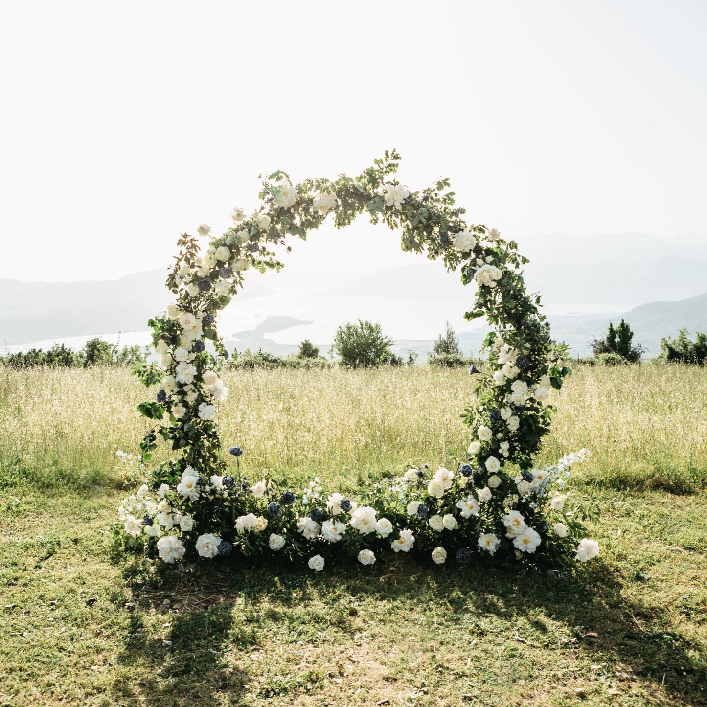 Gold Circle Wedding Arbor