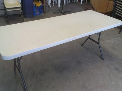 1.8m Plastic Table